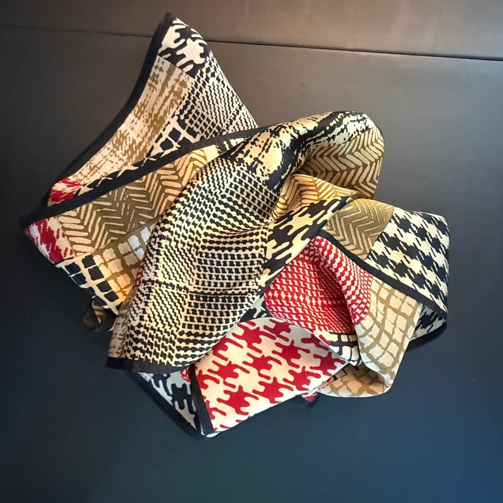 Unbranded Patchwork Houndstooth Herringbone Oblong Scarf Red Tan Black - Picture 8 of 9